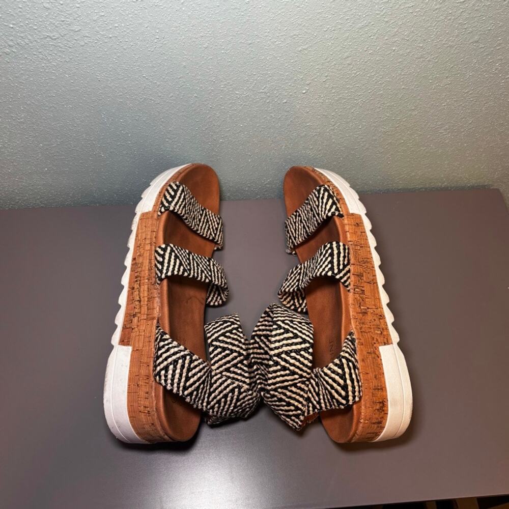 Catherine Malandrino Womens Woven Platform Sandals Black White Size 7.5 - Picture 9 of 10